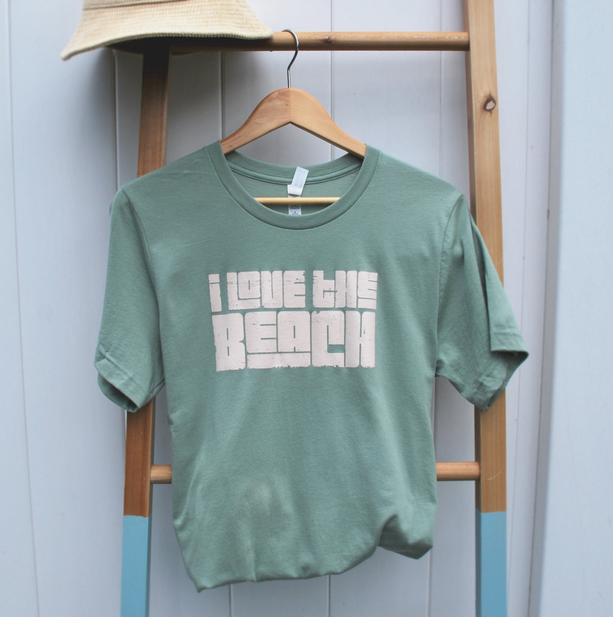 I Love The Beach | Lightweight T-Shirt