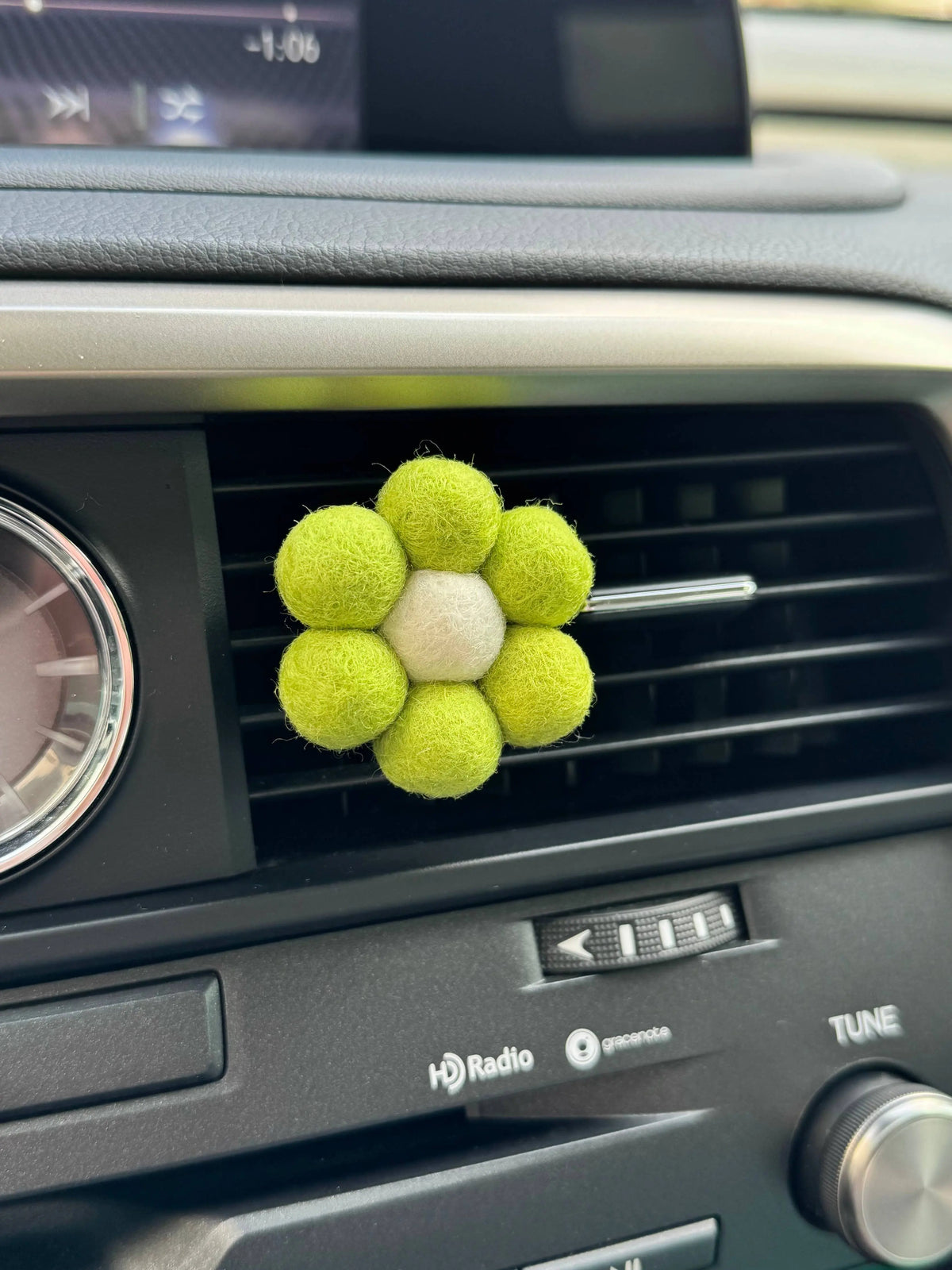 Felt Vent Clip - Flower